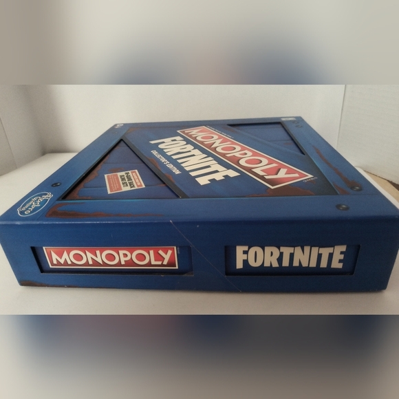 Brand New Monopoly Fortnite Collector's Edition - Picture 3 of 3